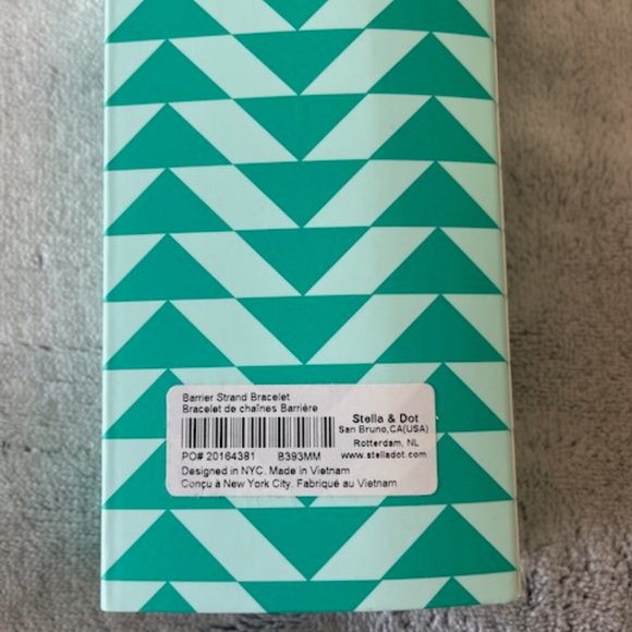 Stella & Dot Barrier Strand Bracelet - Picture 4 of 4